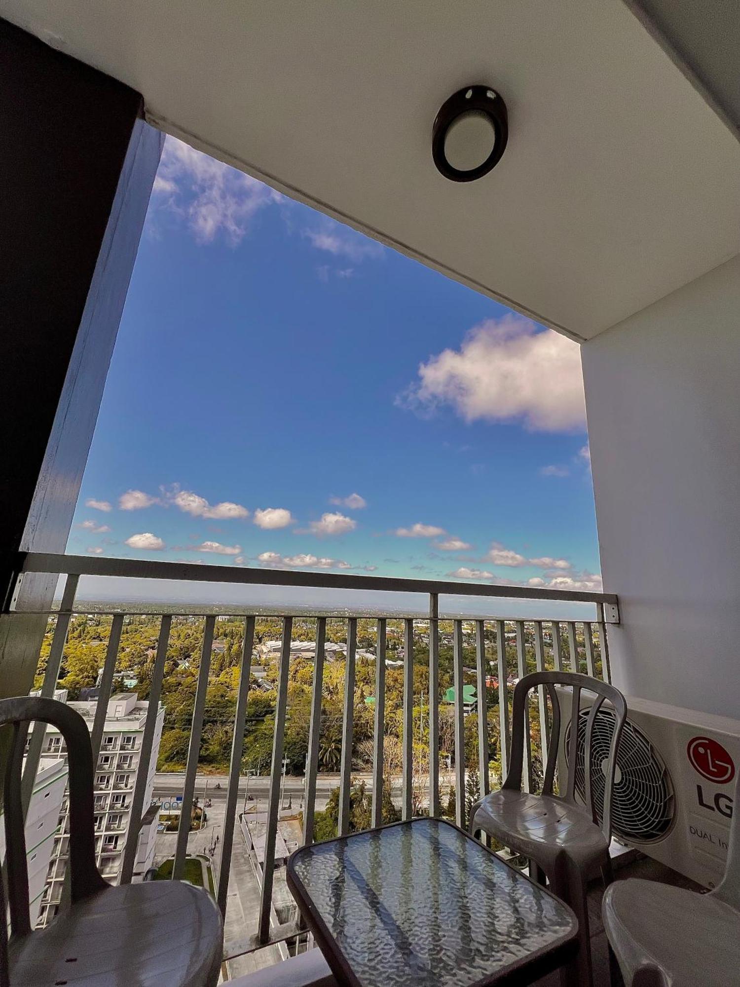 The Pallet House, Wind Residences Tagaytay Tagaytay City Zewnętrze zdjęcie